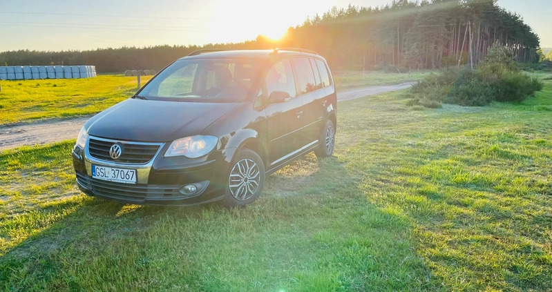 Volkswagen Touran cena 17000 przebieg: 250000, rok produkcji 2008 z Dobra małe 106